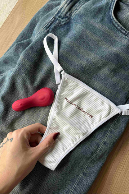 Kit Sassy panties + Date Night